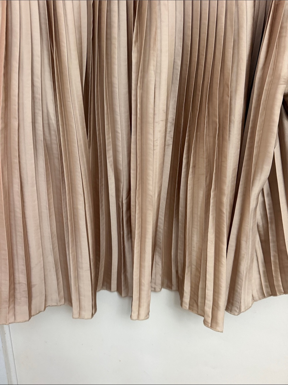 Primark Beige Pleated-Hem Oversized Sweatshirt - Picture 6 of 9